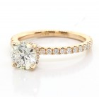 1.25 cts round cut diamond engagement ring set in 18 K Rose gold